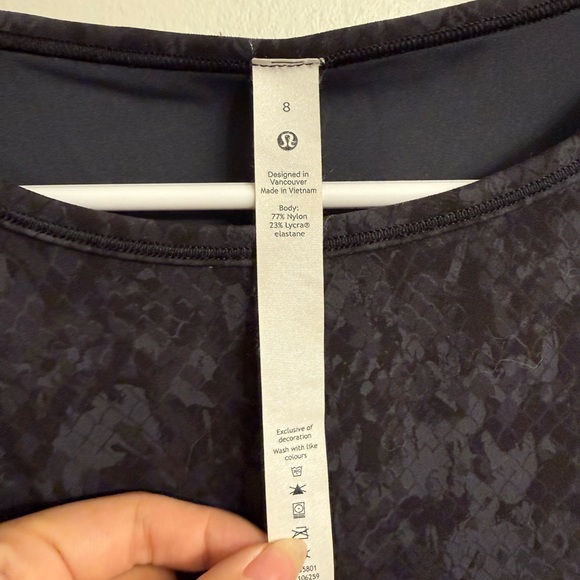 Lululemon Women’s Wunder Train Cropped Shirt—SIZE 8 LIKE NEW - Picture 3 of 5